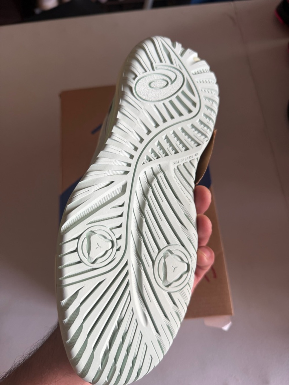 Asics Women's Light Mint Green Running Shoes - Picture 4 of 8